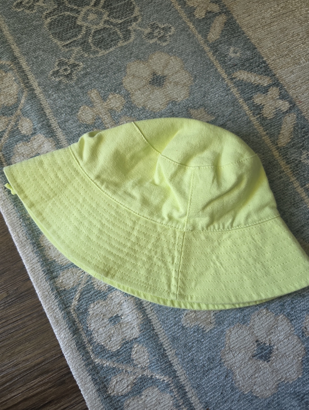 Universal Thead Bucket Hat - Picture 4 of 4
